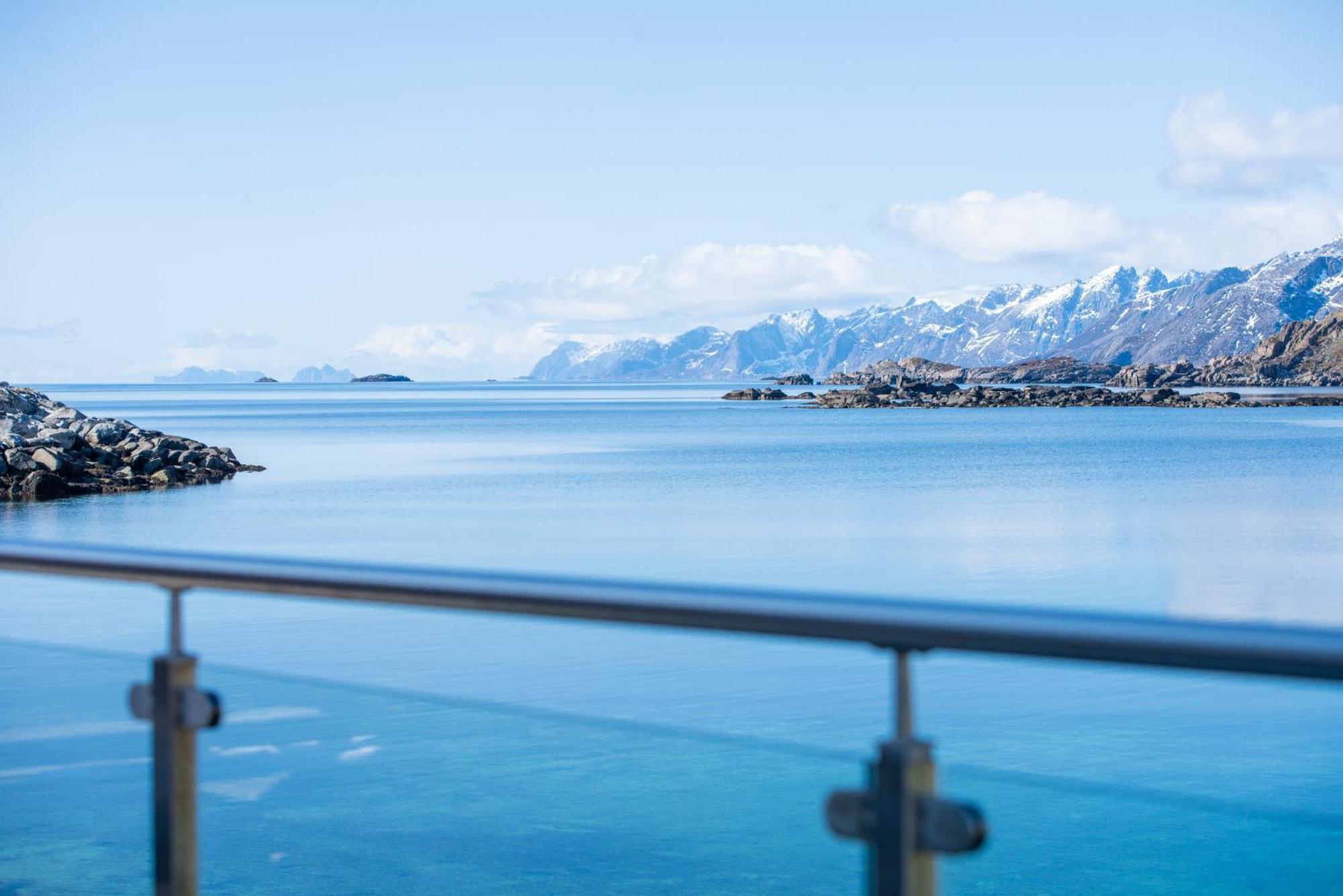 Lofoten Waterfront Luxury Lodge 巴尔斯塔 外观 照片